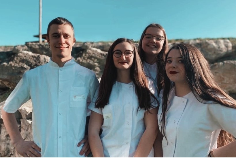 4 généreux donateurs pour AVE